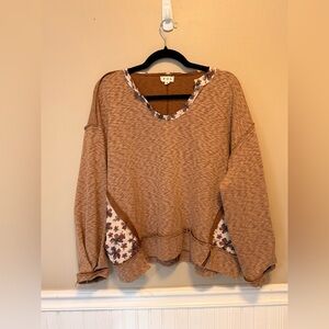 POL Women's Brown Floral Trim Sweatshirt